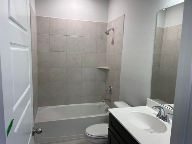 1306 Sundance Lane, Justin, TX 76247