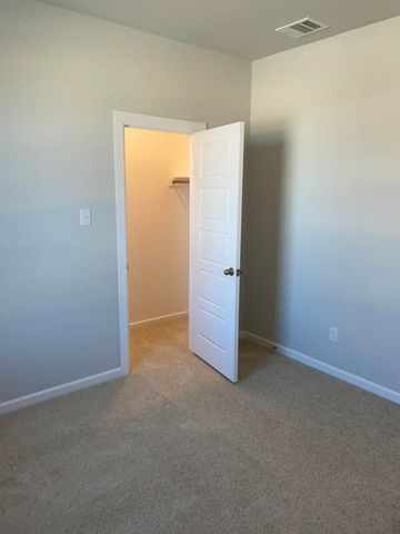 1306 Sundance Lane, Justin, TX 76247