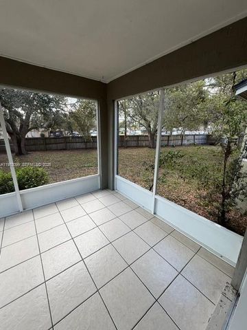 330 Sterling Drive, Winter Haven, FL 33884