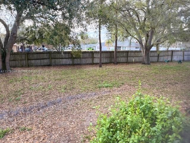 330 Sterling Drive, Winter Haven, FL 33884