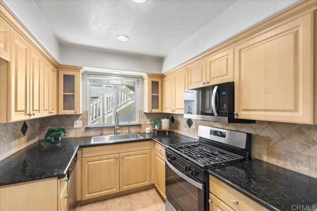 3909 Monroe Avenue 101, San Diego, CA 92116