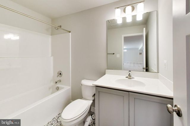 19166 N PORTO BELLO DR, Drayden, MD 20630