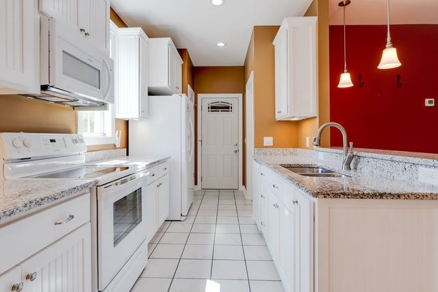 1136 Slaters Creek Rd, Goodlettsville, TN 37072