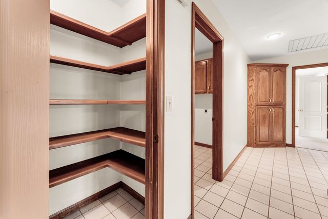 1152 W Woodhaven Street, Springfield, MO 65810