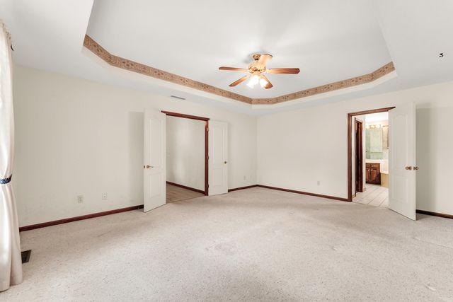 1152 W Woodhaven Street, Springfield, MO 65810