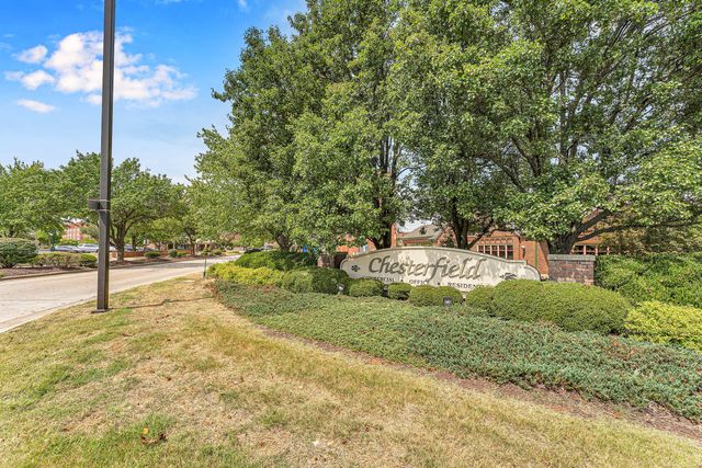 1152 W Woodhaven Street, Springfield, MO 65810
