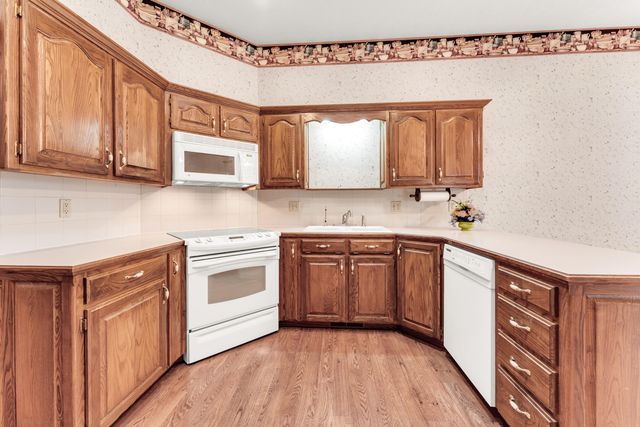 1152 W Woodhaven Street, Springfield, MO 65810