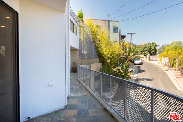 2216 Bancroft Avenue, Los Angeles, CA 90039