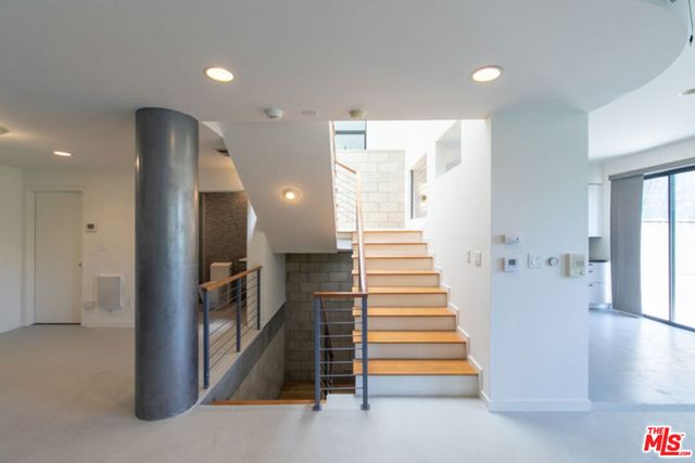 2216 Bancroft Avenue, Los Angeles, CA 90039