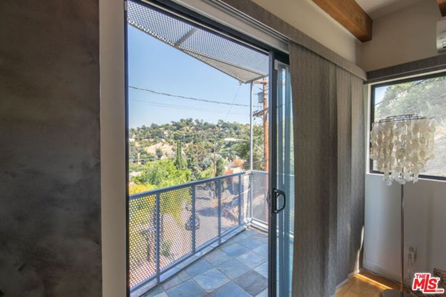 2216 Bancroft Avenue, Los Angeles, CA 90039