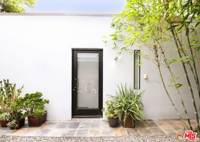 2216 Bancroft Avenue, Los Angeles, CA 90039