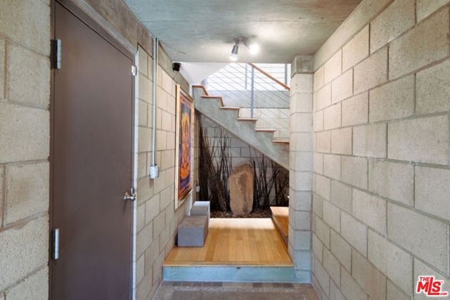 2216 Bancroft Avenue, Los Angeles, CA 90039