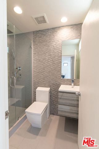 2216 Bancroft Avenue, Los Angeles, CA 90039