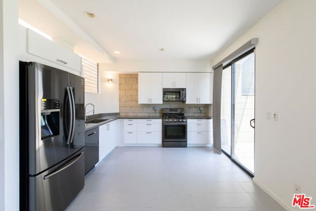 2216 Bancroft Avenue, Los Angeles, CA 90039