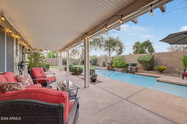 1200 E HORSESHOE Drive, Chandler, AZ 85249