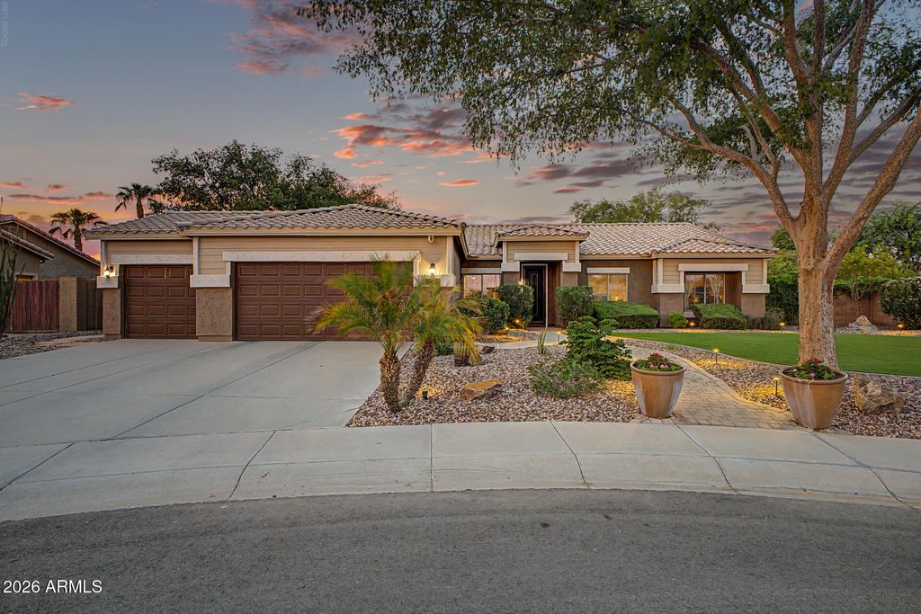1200 E HORSESHOE Drive, Chandler, AZ 85249 — exterior