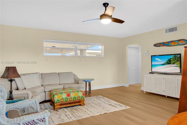7 Colonial Club Drive 302, Boynton Beach, FL 33435