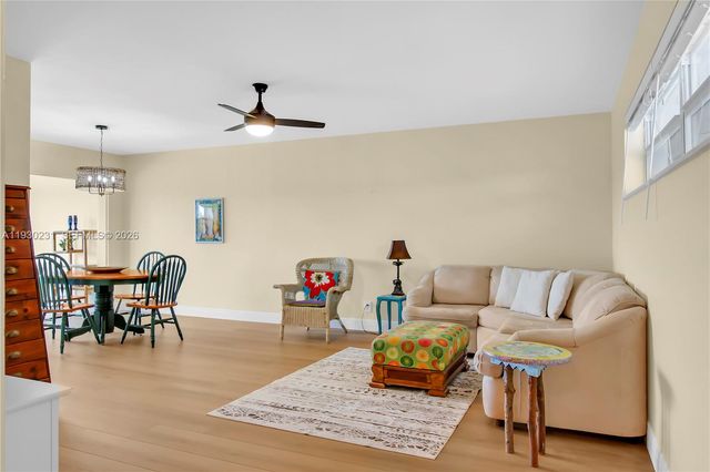 7 Colonial Club Drive 302, Boynton Beach, FL 33435