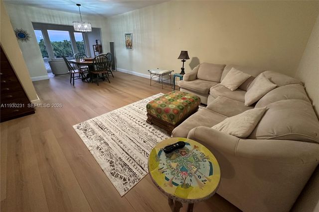 7 Colonial Club Drive 302, Boynton Beach, FL 33435