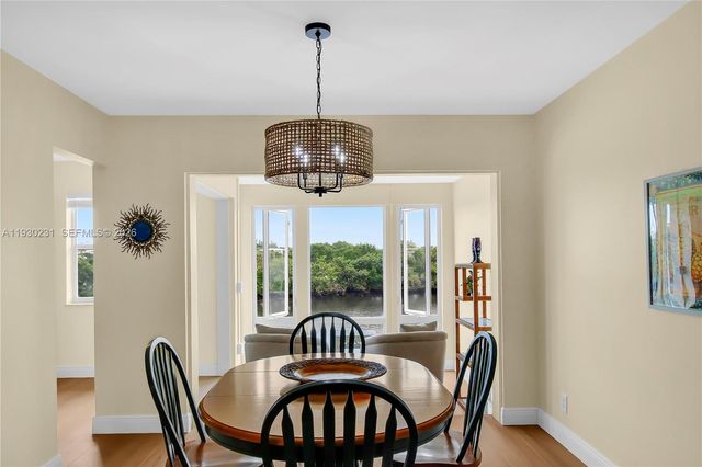 7 Colonial Club Drive 302, Boynton Beach, FL 33435