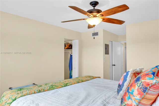 7 Colonial Club Drive 302, Boynton Beach, FL 33435