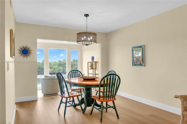 7 Colonial Club Drive 302, Boynton Beach, FL 33435