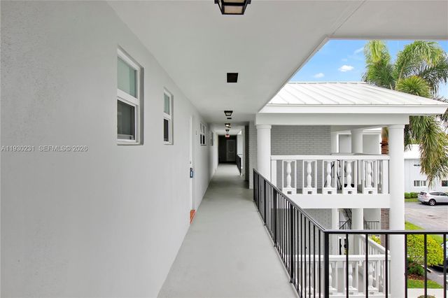 7 Colonial Club Drive 302, Boynton Beach, FL 33435