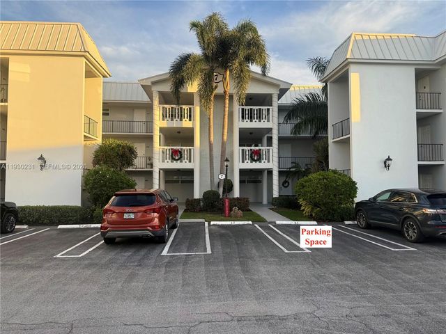 7 Colonial Club Drive 302, Boynton Beach, FL 33435
