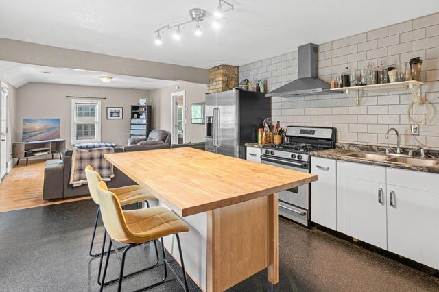 2531 California Street NE, Minneapolis, MN 55418