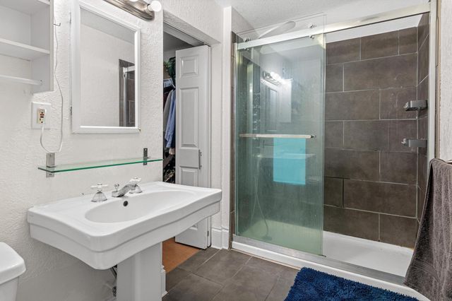 2531 California Street NE, Minneapolis, MN 55418