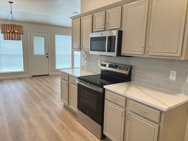 5212 Paulie Drive, Denton, TX 76208