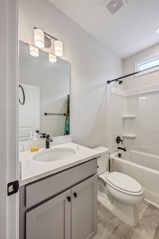 159 Hawthorne Landing Drive, Goose Creek, SC 29445