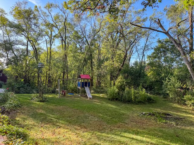 5802 Wonder Woods Drive, Wonder Lake, IL 60097