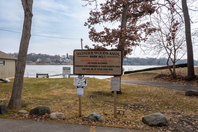 5802 Wonder Woods Drive, Wonder Lake, IL 60097