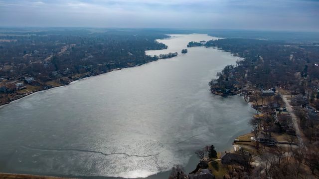 5802 Wonder Woods Drive, Wonder Lake, IL 60097