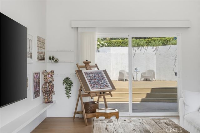 411 Woodcliffe, Pasadena, CA 91105
