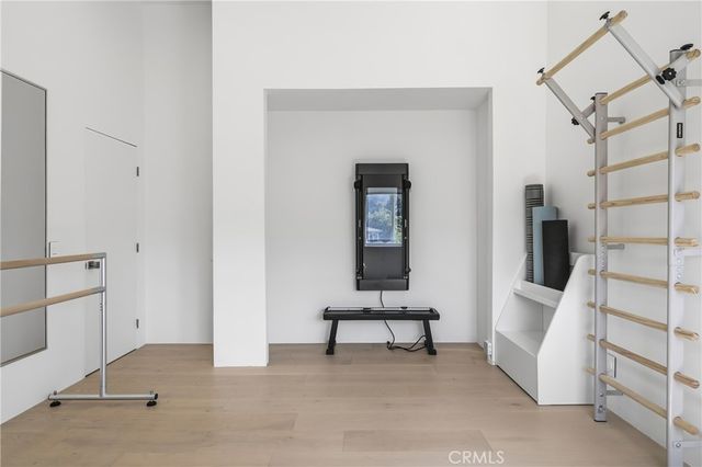 411 Woodcliffe, Pasadena, CA 91105