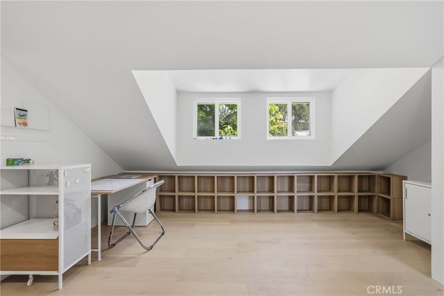 411 Woodcliffe, Pasadena, CA 91105