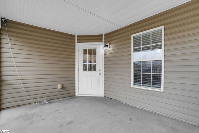 605 Fountain Brook Lane, Fountain Inn, SC 29644