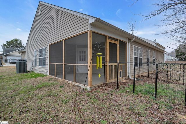 605 Fountain Brook Lane, Fountain Inn, SC 29644