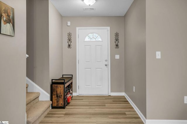 605 Fountain Brook Lane, Fountain Inn, SC 29644