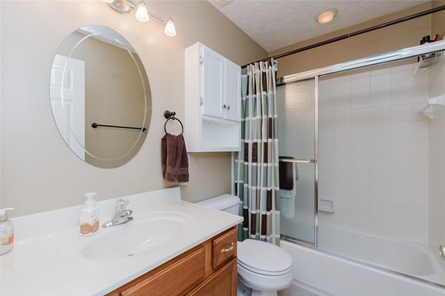 4492 Longmeadow Lane, Beavercreek, OH 45430
