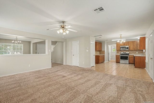 224 HEREFORD ST, Cibolo, TX 78108