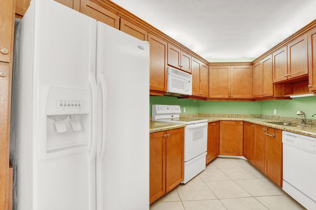 5420 N Ocean Drive 1803, Singer Island, FL 33404