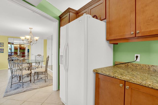 5420 N Ocean Drive 1803, Singer Island, FL 33404