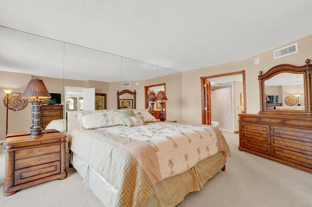 5420 N Ocean Drive 1803, Singer Island, FL 33404