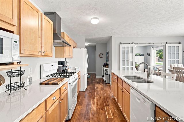 16849 Arbor Way Drive, Nunica, MI 49448