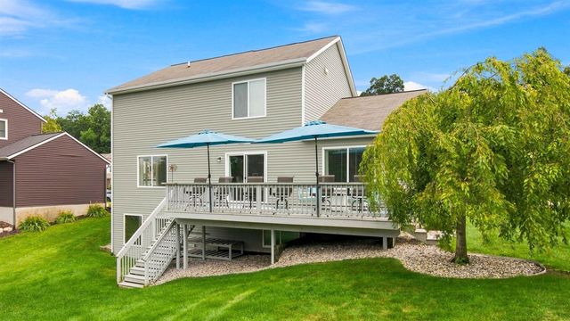 16849 Arbor Way Drive, Nunica, MI 49448