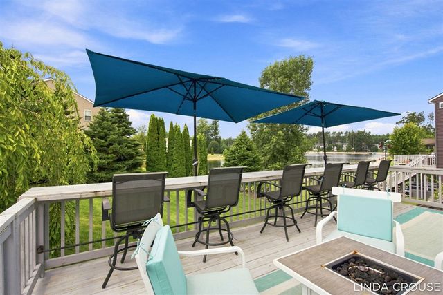 16849 Arbor Way Drive, Nunica, MI 49448
