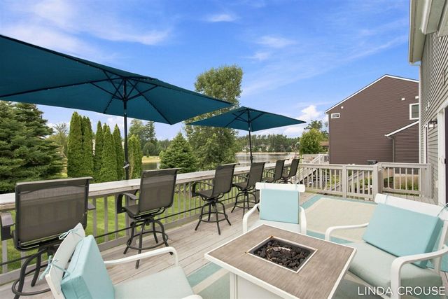 16849 Arbor Way Drive, Nunica, MI 49448